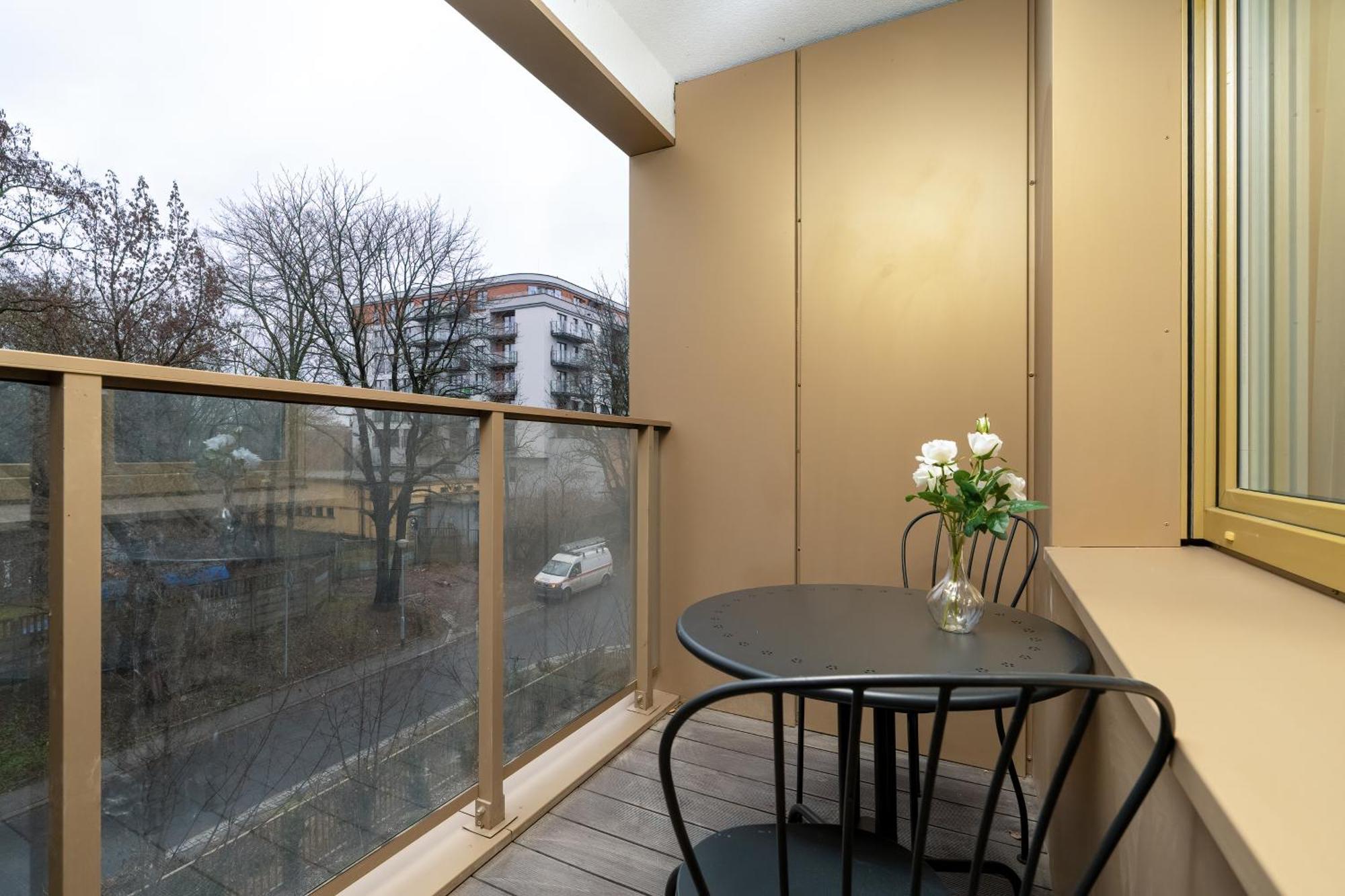 City Center Apartments With Gym & Free Garage Poznan By Noclegi Renters Ngoại thất bức ảnh