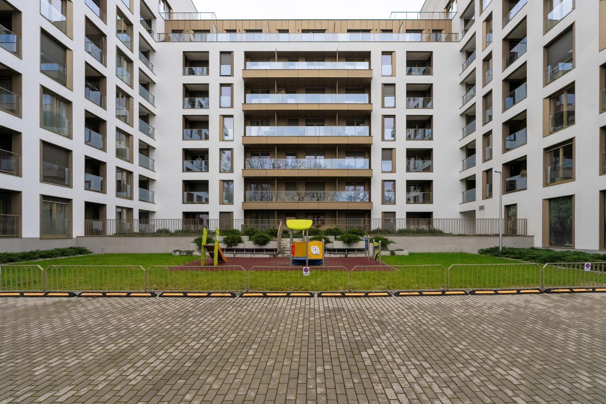 City Center Apartments With Gym & Free Garage Poznan By Noclegi Renters Ngoại thất bức ảnh
